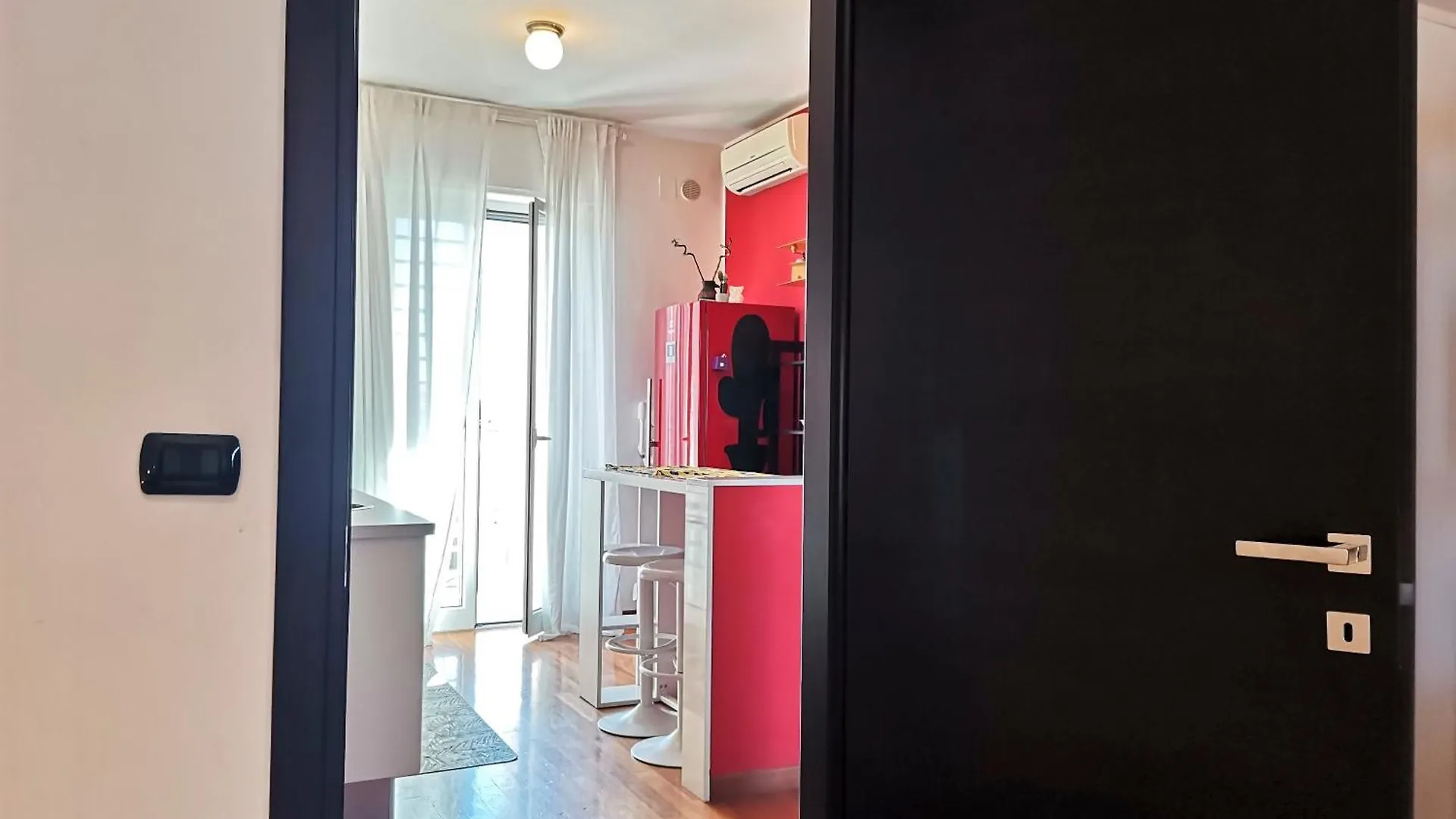 Viame Apartamento Bari 0*,  Itália