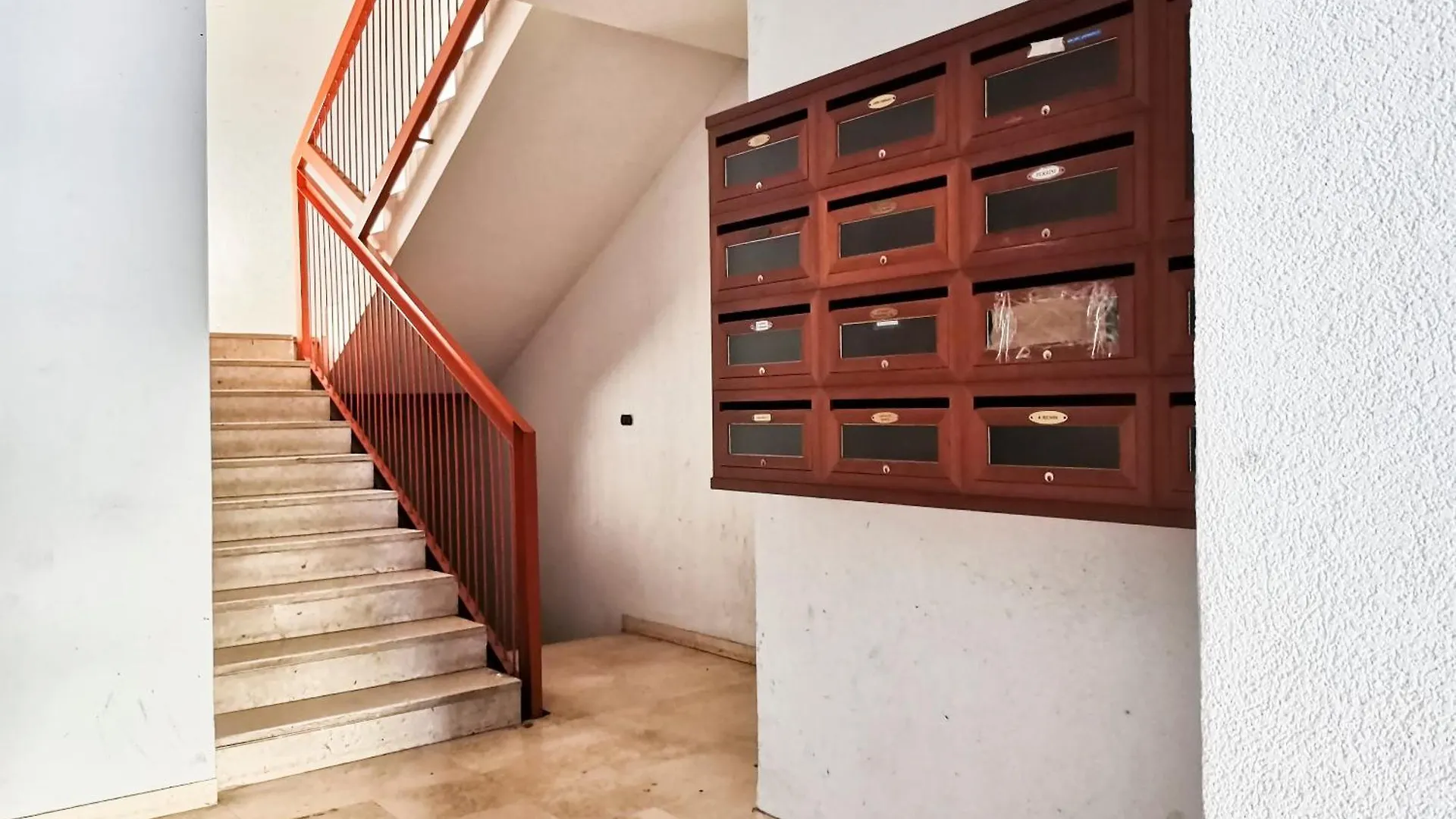 Viame Apartamento Bari 0*,  Itália